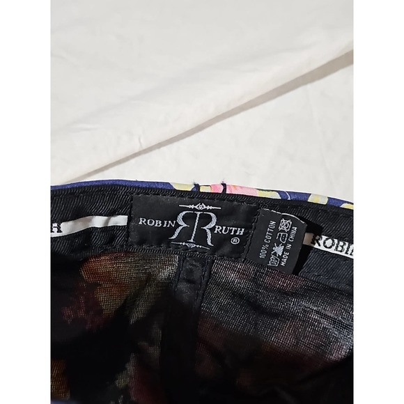 Robin Ruth Floral Alaska Adjustable Hat - Picture 6 of 7